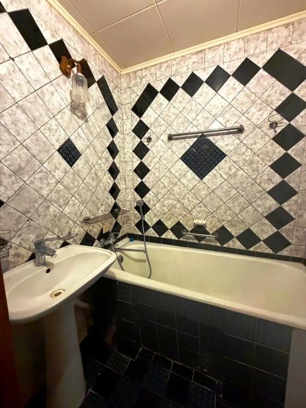 Квартира, 3-кімн., Харьков, 535Ам/р, Тракторостроителей просп.