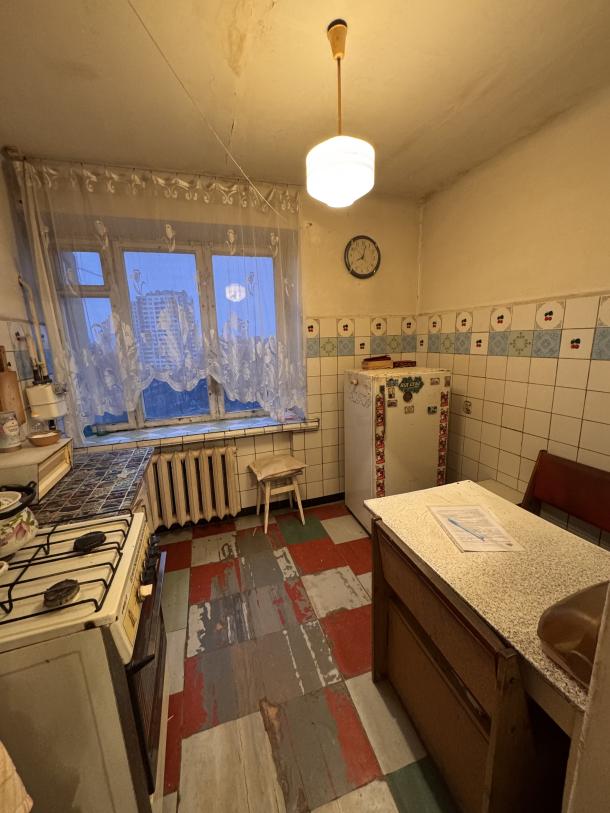 Квартира, 3-кімн., Харьков, Новые Дома, Байрона пр. (Героев Сталинграда пр.)