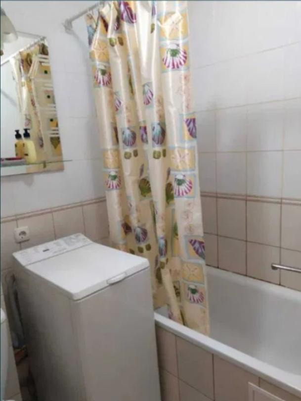 Квартира, 1-кімн., Харьков, Новые Дома, Ньютона