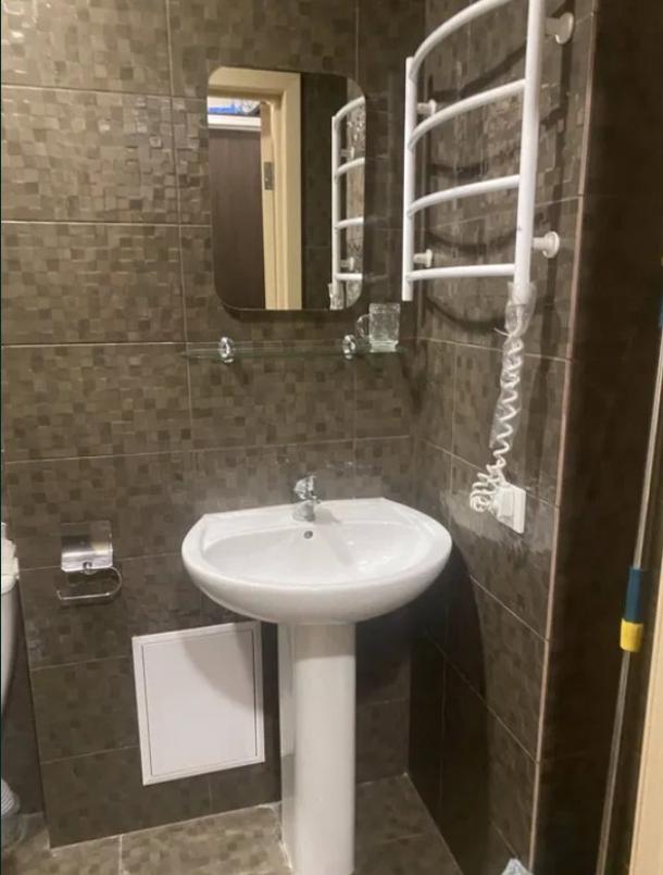 Гостинка, Харьков, Защитников Украины метро, Богдана Хмельницкого