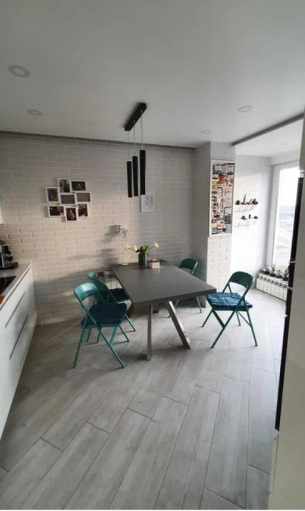 Квартира, 4-кімн., Харьков, 3 Северная Салтовка, Натальи Ужвий