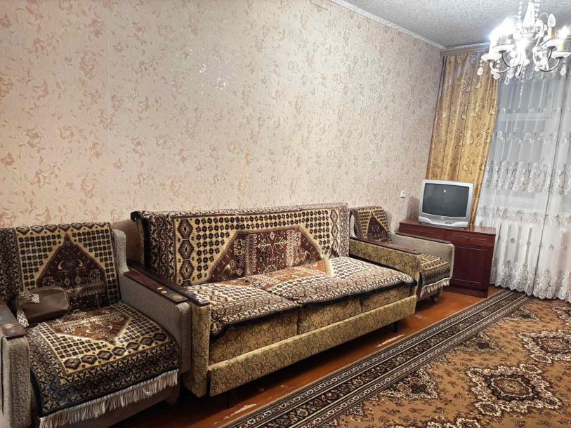 Квартира, 2-кімн., Харьков, 607м/р, Непокоренных (Героев Труда)