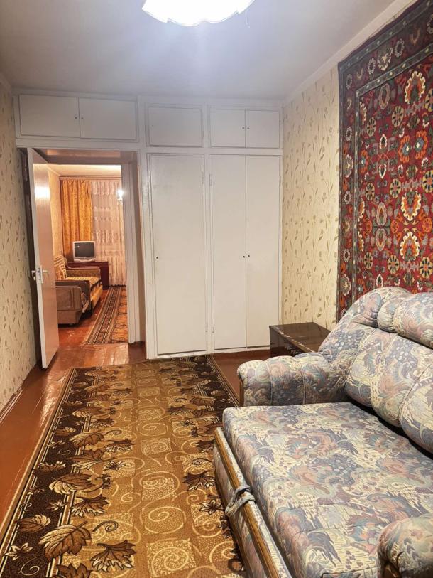 Квартира, 2-кімн., Харьков, 607м/р, Непокоренных (Героев Труда)