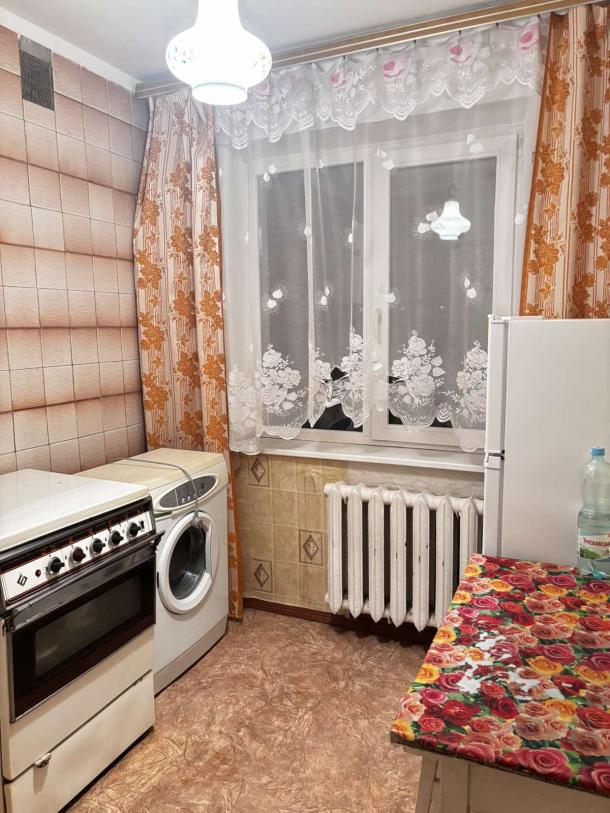 Квартира, 2-кімн., Харьков, 607м/р, Непокоренных (Героев Труда)