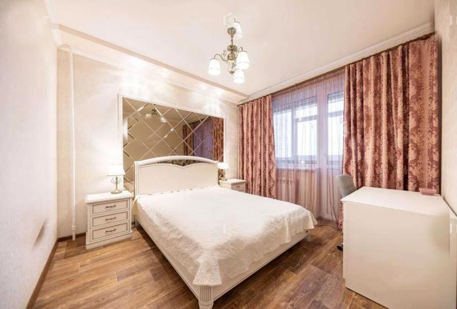 Квартира, 3-кімн., Харьков, Горизонт, Большая Кольцевая