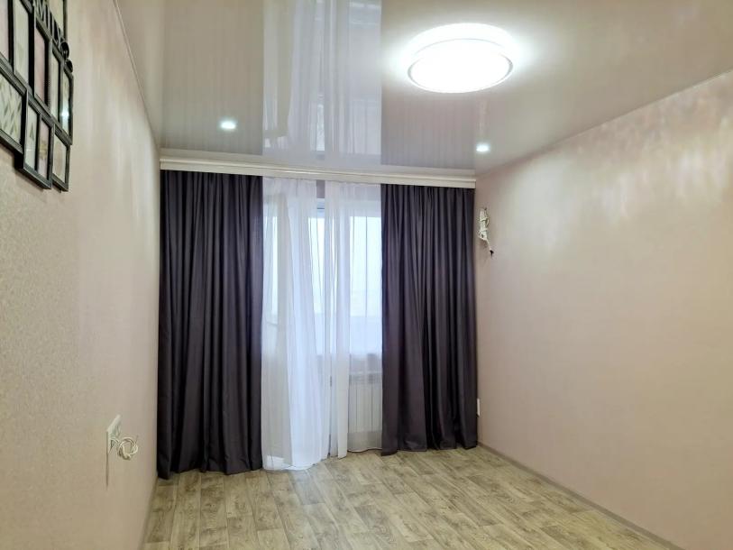 Квартира, 3-кімн., Харьков, 524м/р, Бучмы