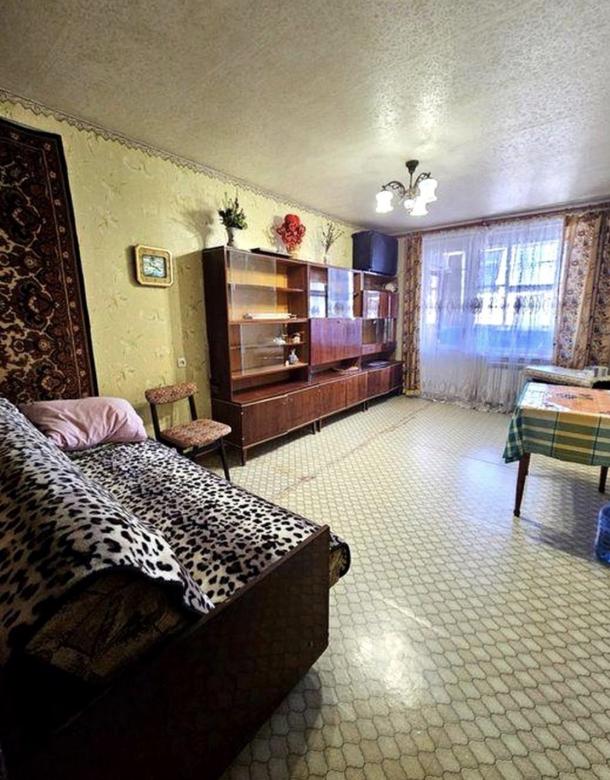 Квартира, 3-кімн., Харьков, 605м/р, Тракторостроителей просп.