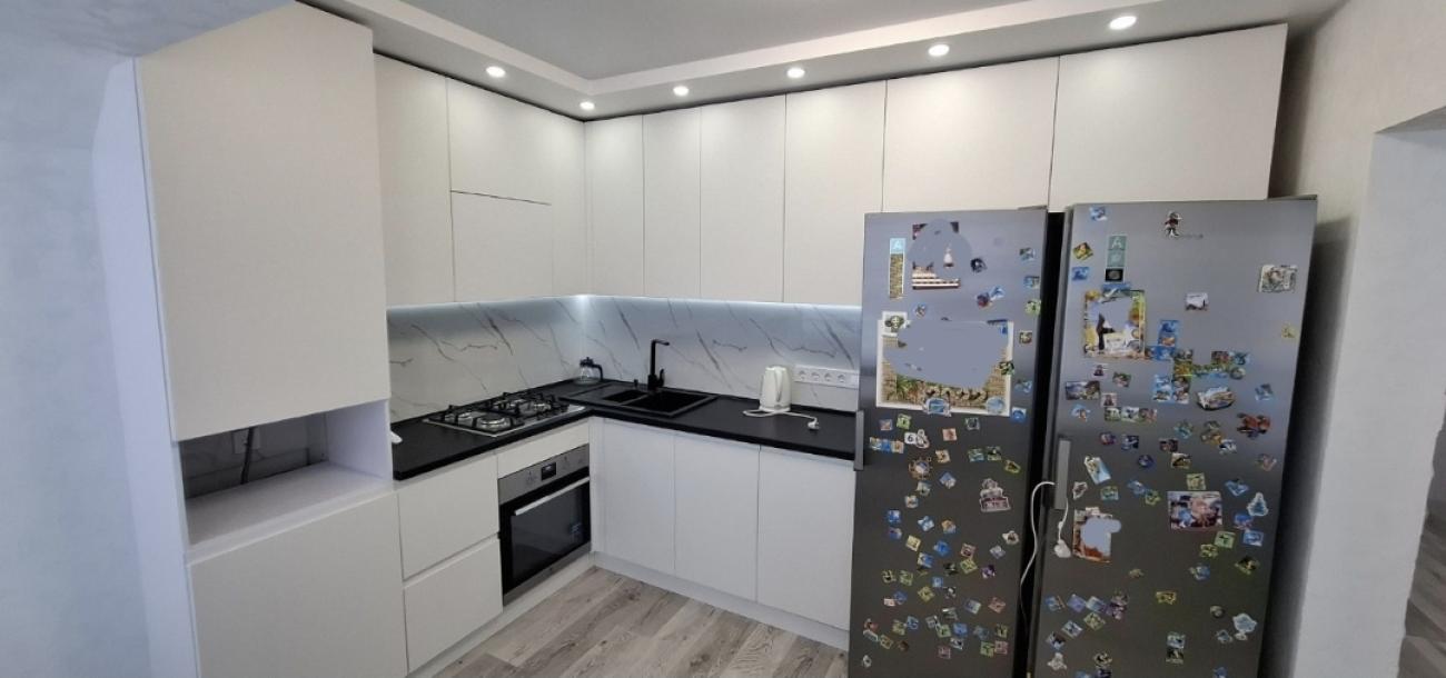 Квартира, 3-кімн., Харьков, Песочин, Дагаева