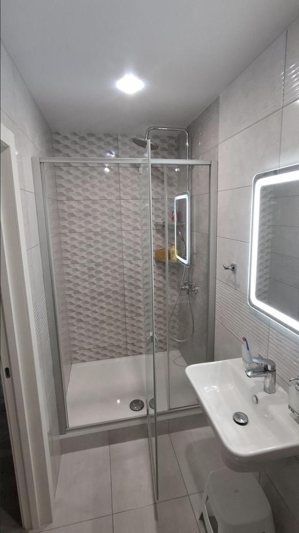 Квартира, 3-кімн., Харьков, Песочин, Дагаева