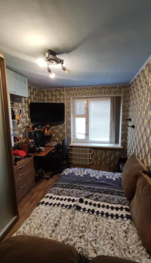 Квартира, 2-кімн., Харьков, Гагарина метро , Аэрокосмический просп. (Гагарина проспект)