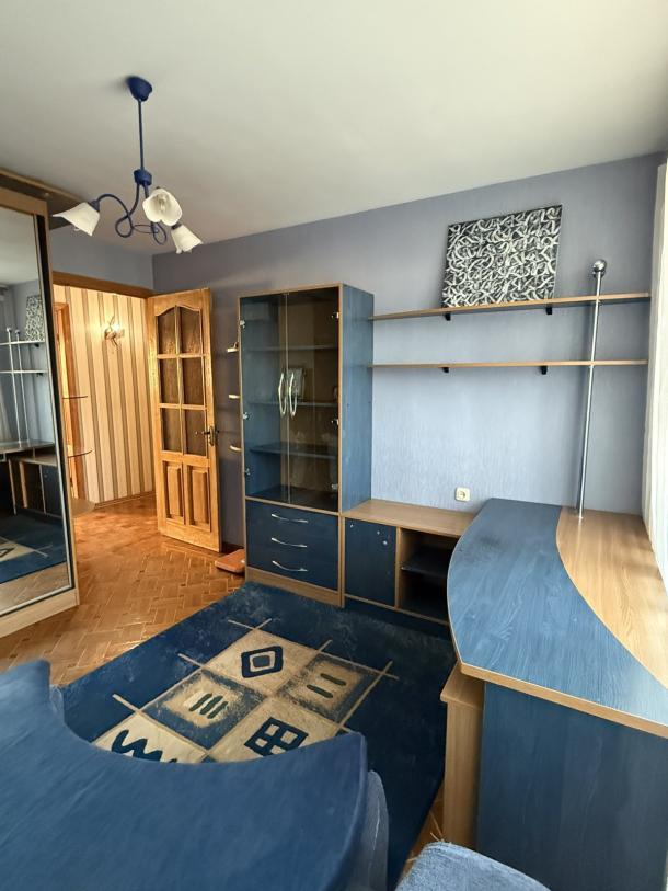 Квартира, 3-кімн., Харьков, 522м/р, Академика Барабашова