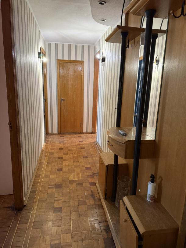 Квартира, 3-кімн., Харьков, 522м/р, Академика Барабашова