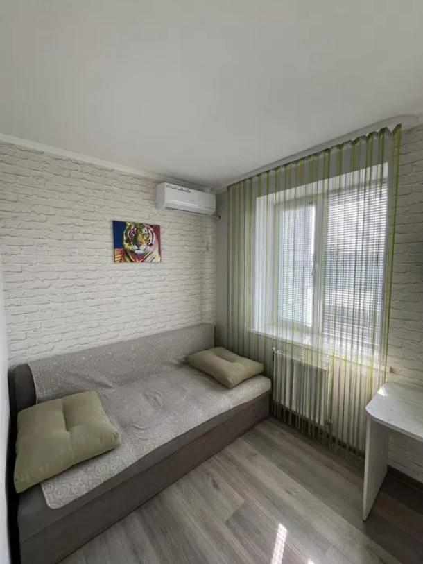 Квартира, 1-кімн., Харьков, ХТЗ, Косарева (Соколова)