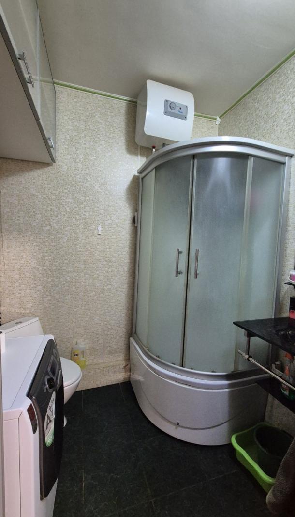 Квартира, 2-кімн., Харьков, Рогань жилмассив, Зубарева