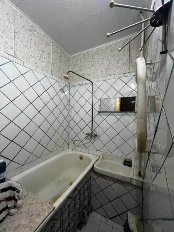 Квартира, 3-кімн., Харьков, 602м/р, Салтовское шоссе