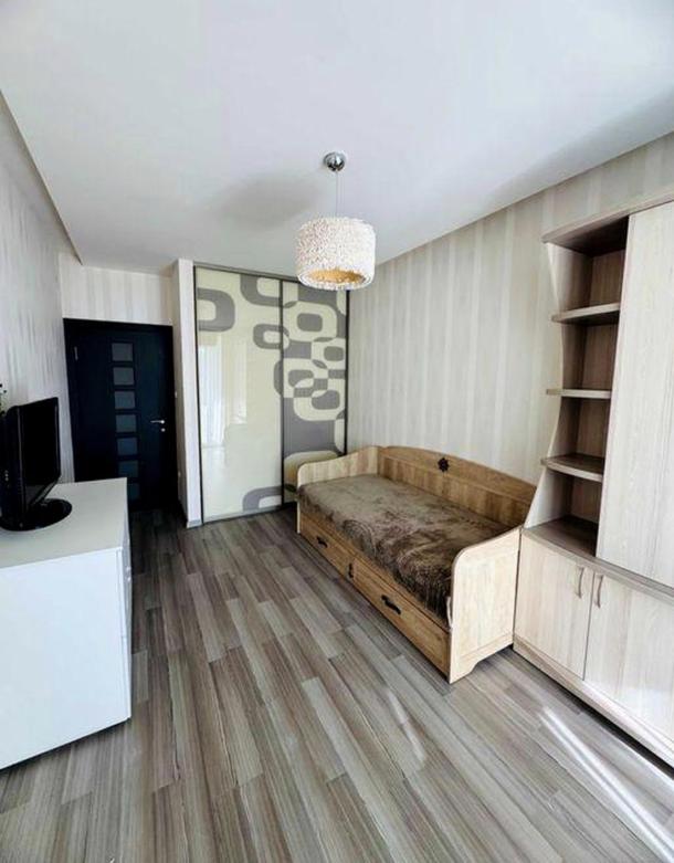 Квартира, 2-кімн., Харьков, 1 Северная Салтовка, Родниковая (Красного милиционера, Кирова)