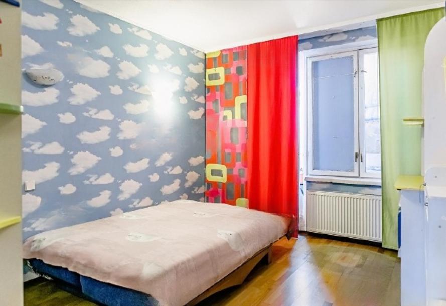 Квартира, 3-кімн., Харьков, Павлово Поле, Деревянко