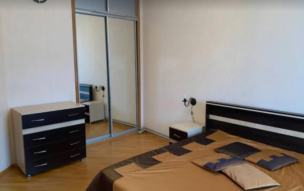 Квартира, 3-кімн., Харьков, ХТЗ, Станкостроительная