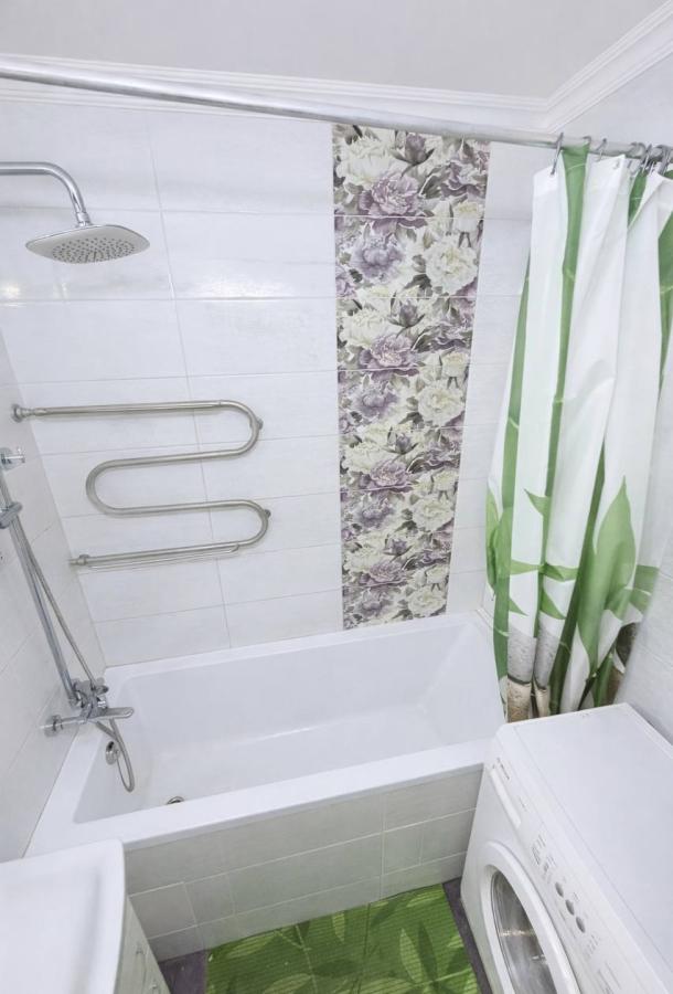 Квартира, 3-кімн., Харьков, 5 Северная Салтовка, Соборности Украины (Дружбы Народов)