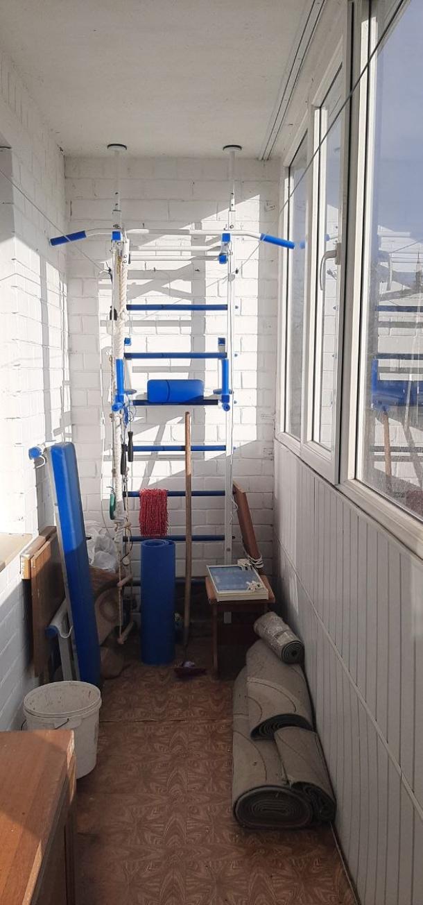 Квартира, 3-кімн., Чугуев, Чугуевский район, Гагарина в-зд