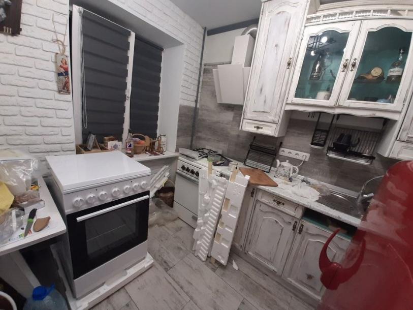 Квартира, 1-кімн., Харьков, ХТЗ, 12-го Апреля