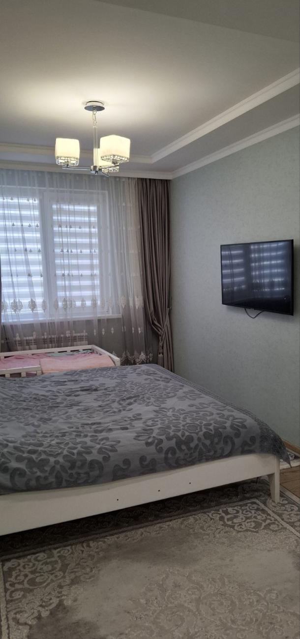 Квартира, 3-кімн., Харьков, 520м/р, Валентиновская