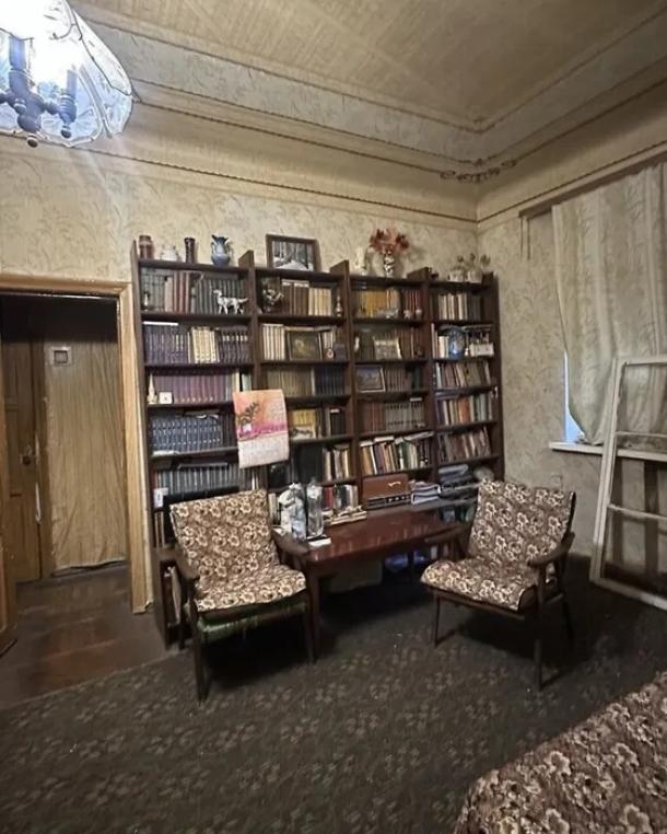 Квартира, 3-кімн., Харьков, Госпром, Независимости пр. (Правды пр.)