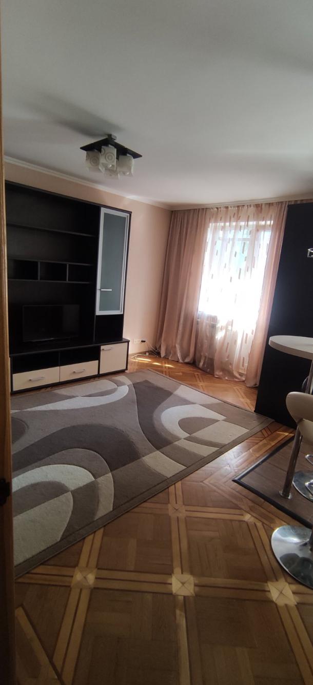 Квартира, 1-кімн., Харьков, Павлово Поле, 23 Августа