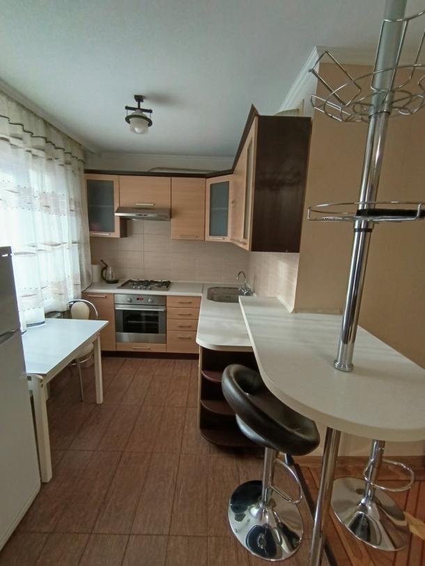 Квартира, 1-кімн., Харьков, Павлово Поле, 23 Августа