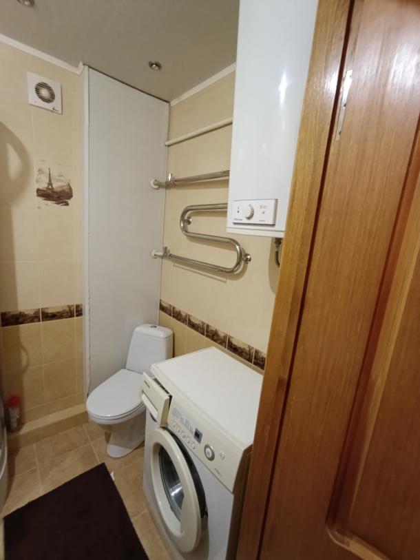 Квартира, 1-кімн., Харьков, Павлово Поле, 23 Августа