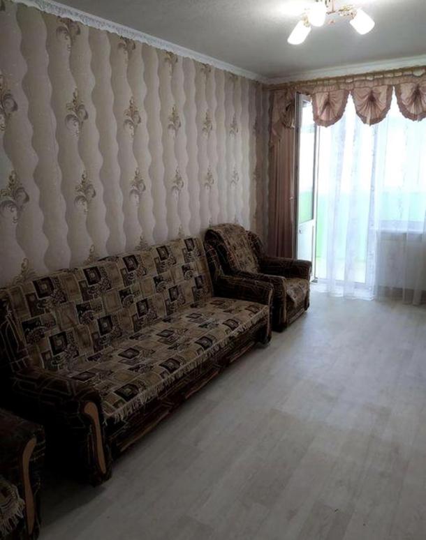 Квартира, 3-кімн., Харьков, Гагарина метро , Аэрокосмический просп. (Гагарина проспект)