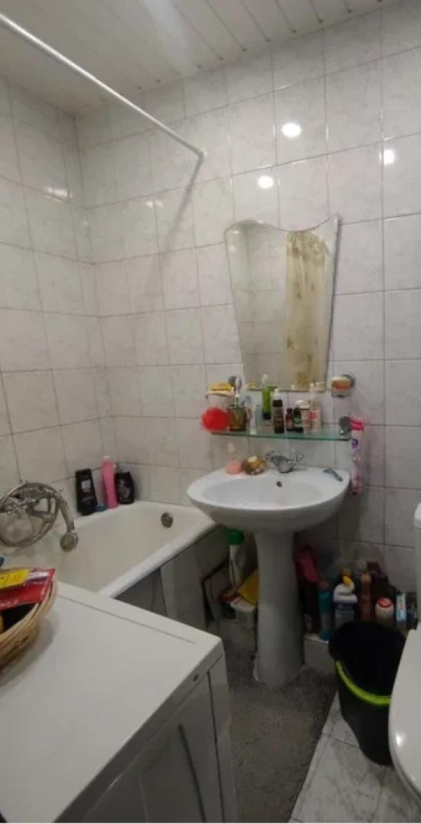 Квартира, 2-кімн., Харьков, Алексеевка, Ахсарова