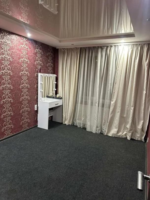 Квартира, 3-кімн., Харьков, Шишковка, Старошишковская