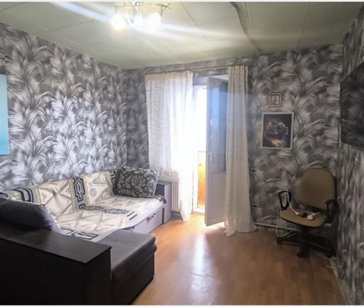 Квартира, 3-кімн., Дергачи, Харьковский район, Садовая (Чубаря, Советская, Свердлова)