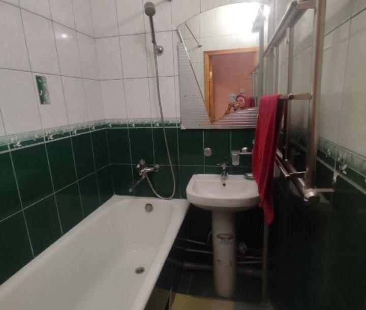 Квартира, 3-кімн., Харьков, 524м/р, Академика Павлова