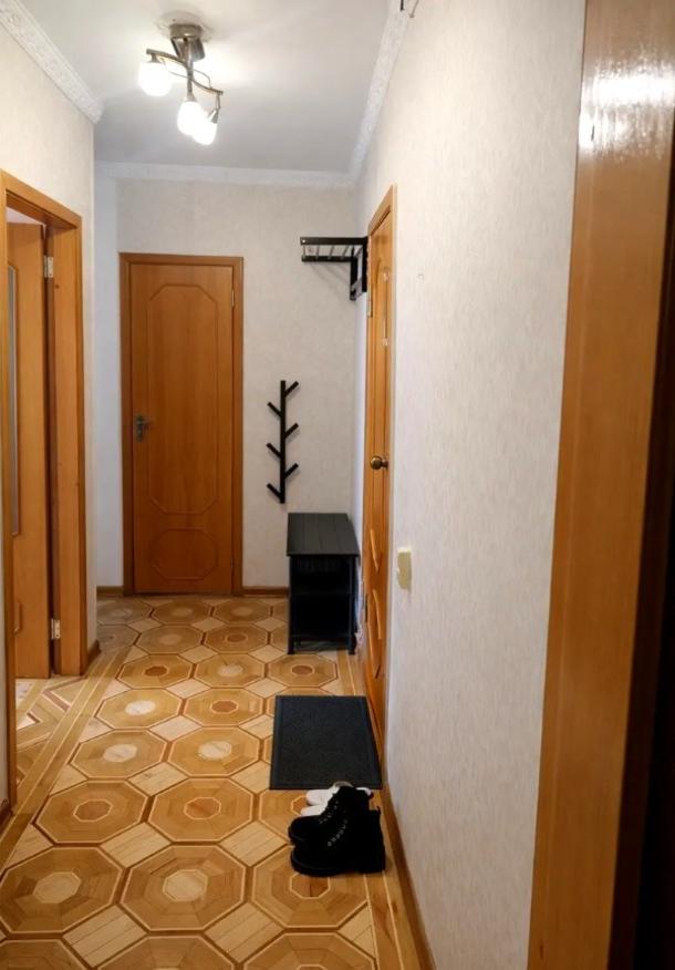 Квартира, 2-кімн., Харьков, Новые Дома, Ньютона