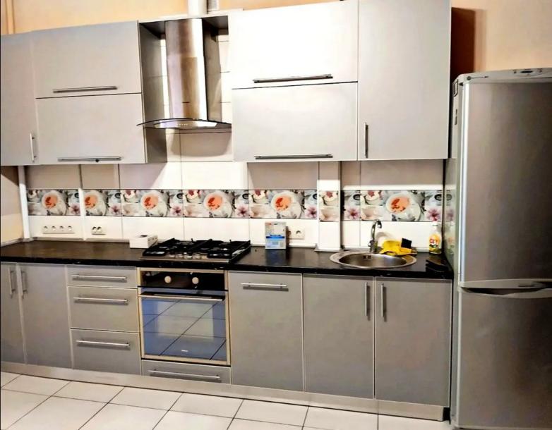 Квартира, 1-кімн., Харьков, Артема поселок, Дизельная