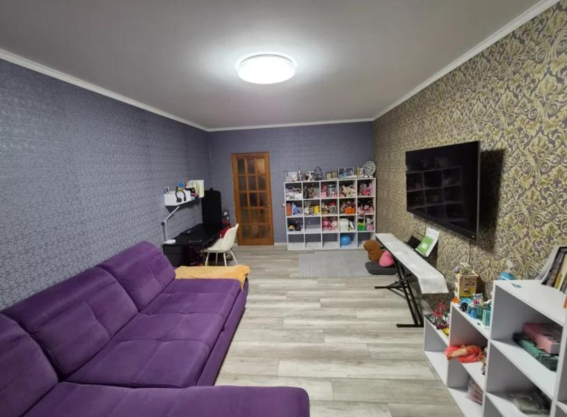 Квартира, 2-кімн., Чугуев, Чугуевский район, Авиатор мкр