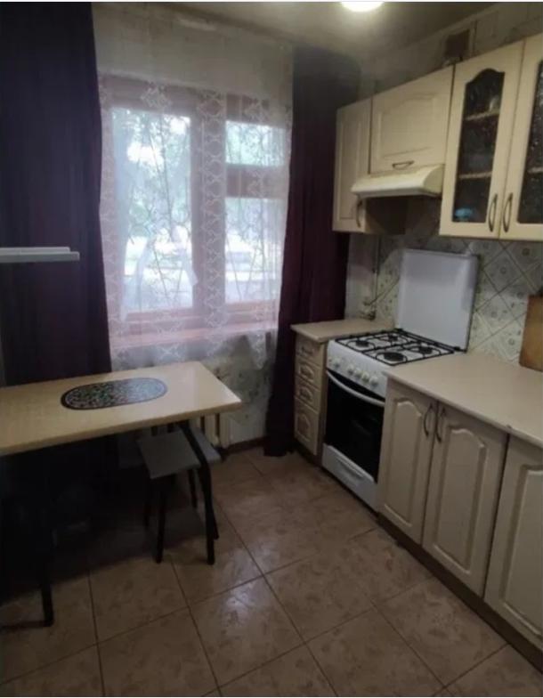 Квартира, 3-кімн., Харьков, 603м/р, Тракторостроителей просп.