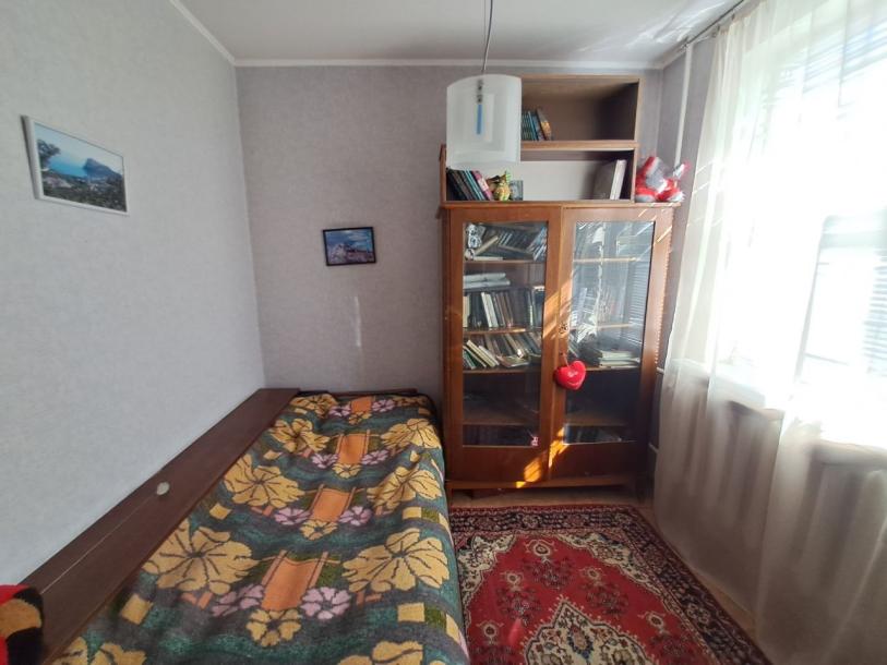 Квартира, 4-кімн., Харьков, 604м/р, Юбилейный пр. (50 лет ВЛКСМ пр.)