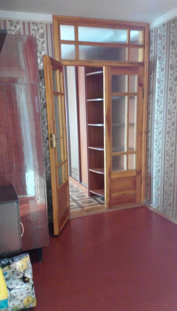 Квартира, 2-кімн., Харьков, Рогань жилмассив, Роганская