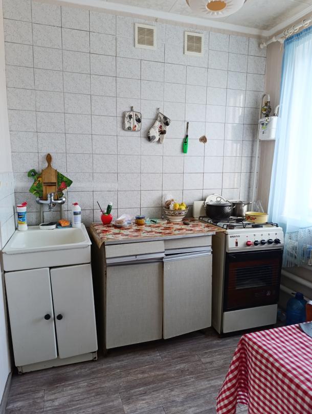 Квартира, 3-кімн., Кочеток, Чугуевский район