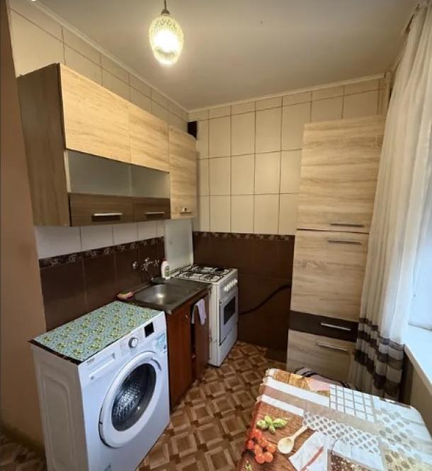 Квартира, 3-кімн., Харьков, 520м/р, Академика Павлова