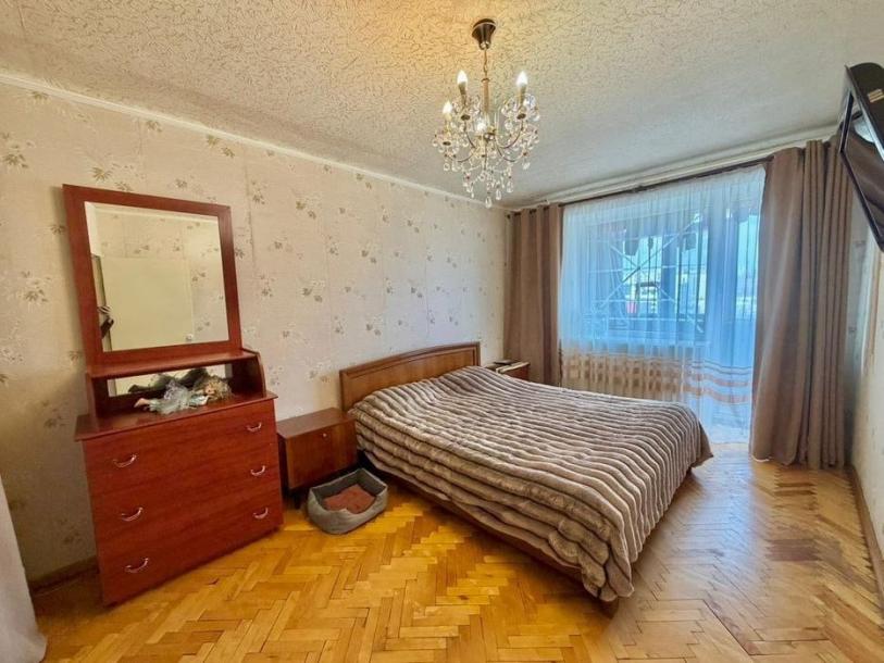 Квартира, 3-кімн., Харьков, Сосновая горка, Европейская (Новгородская)