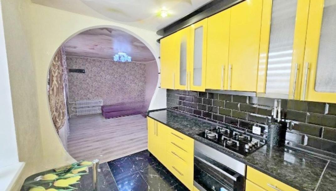 Квартира, 2-кімн., Харьков, 605м/р, Тракторостроителей просп.