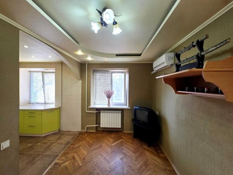 Квартира, 3-кімн., Харьков, 603м/р, Познанская