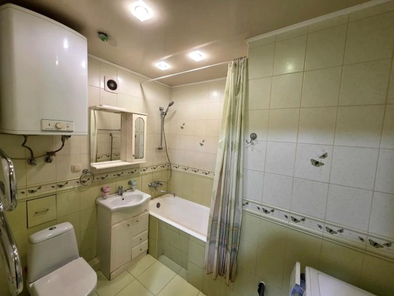 Квартира, 3-кімн., Харьков, 603м/р, Познанская