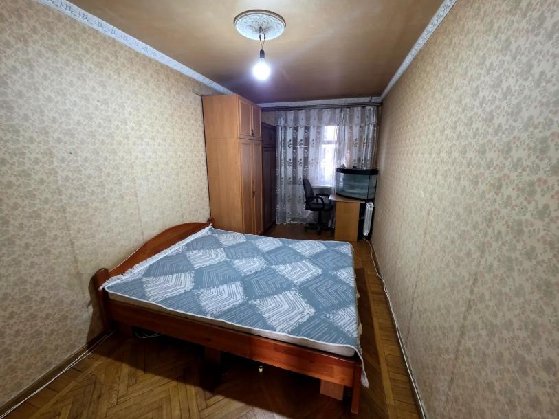 Квартира, 3-кімн., Харьков, 603м/р, Познанская