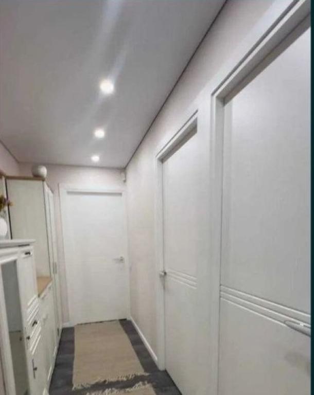 Квартира, 2-кімн., Харьков, Павлово Поле, Науки пр.