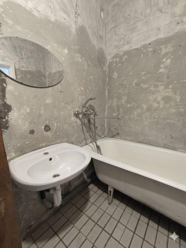 Квартира, 2-кімн., Харьков, 606м/р, Светлая